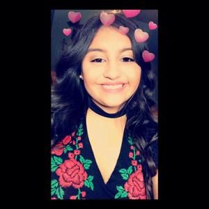 Meet your Posher, Anayelli